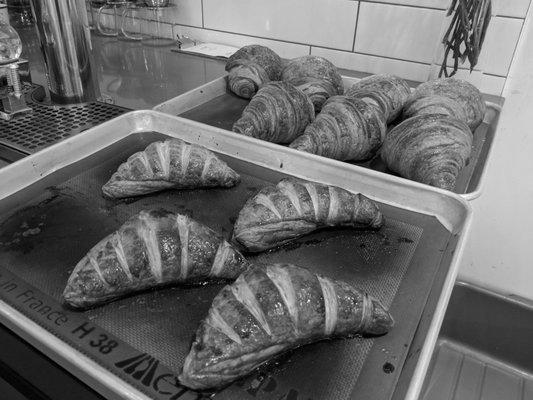 Vancouver Croissant, How to get fresh-baked croissants at home photo 2